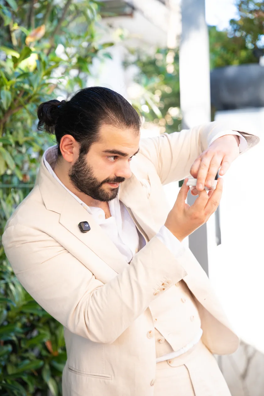 Kasra Akademiker